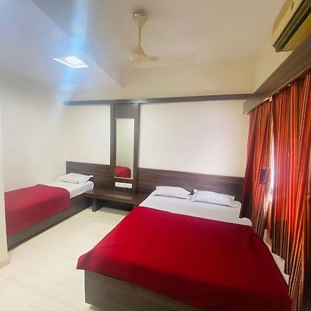 Hotel Sai Bhawani Shirdi Exterior photo